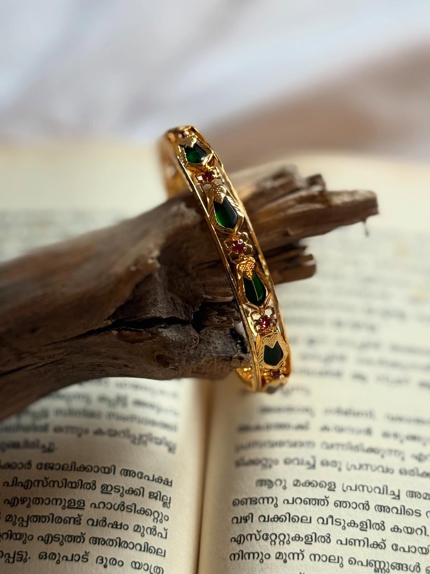 Nadapadam With Ruby Stone Single Gold Bangles