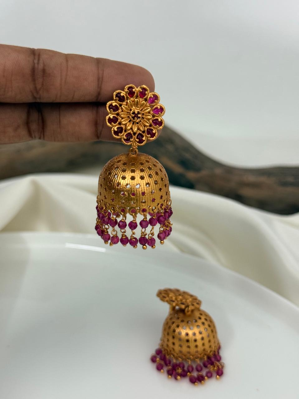 Kemp Drops Gold Jhumka