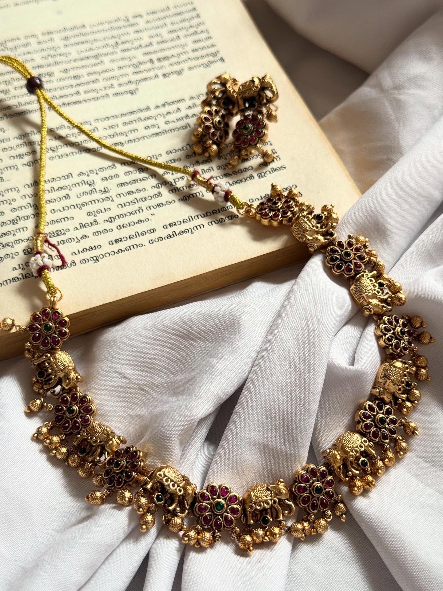 Elephant Flower Necklace With Earrings