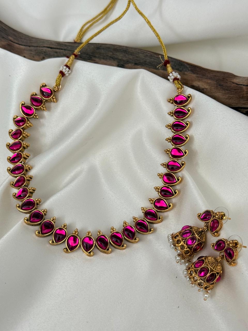 Pink Mango Necklace With Earrings