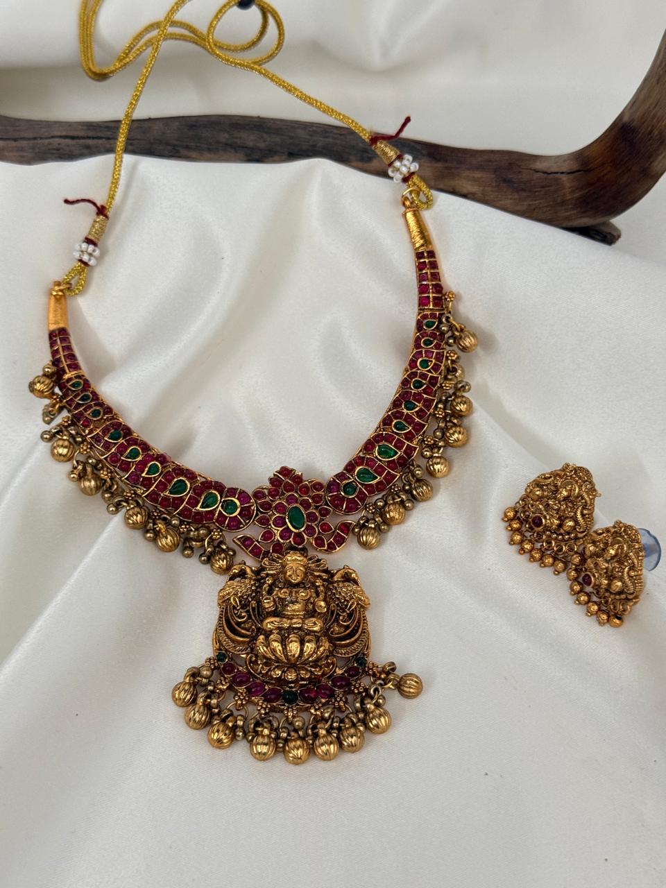 Multicolor Lakshmi Hasli Necklace With Earrings