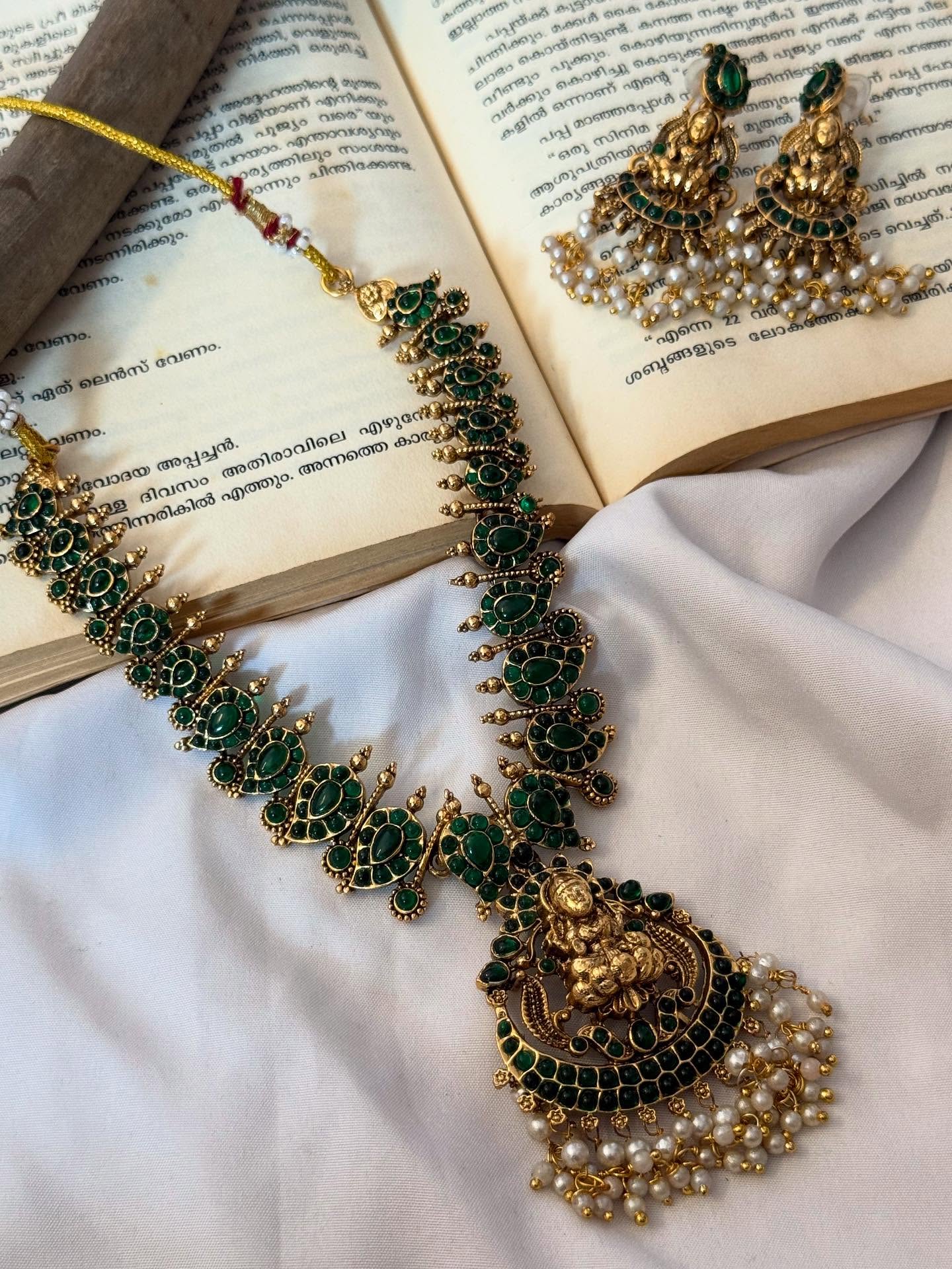 Green Lakshmi Necklace With Earrings