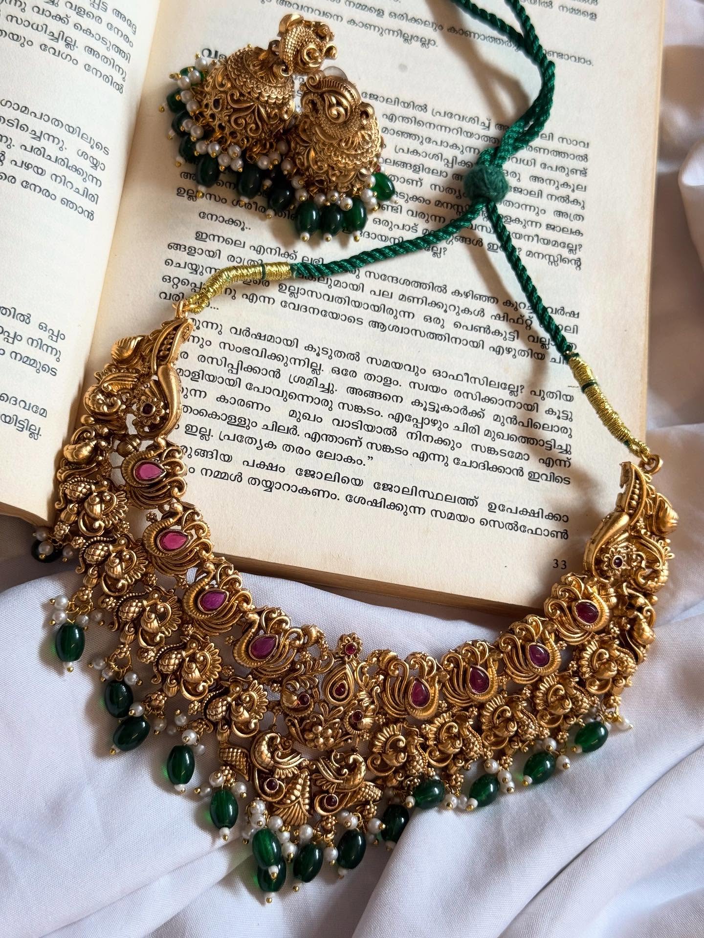 Heavy Green Bead Drops Necklace With Earrings