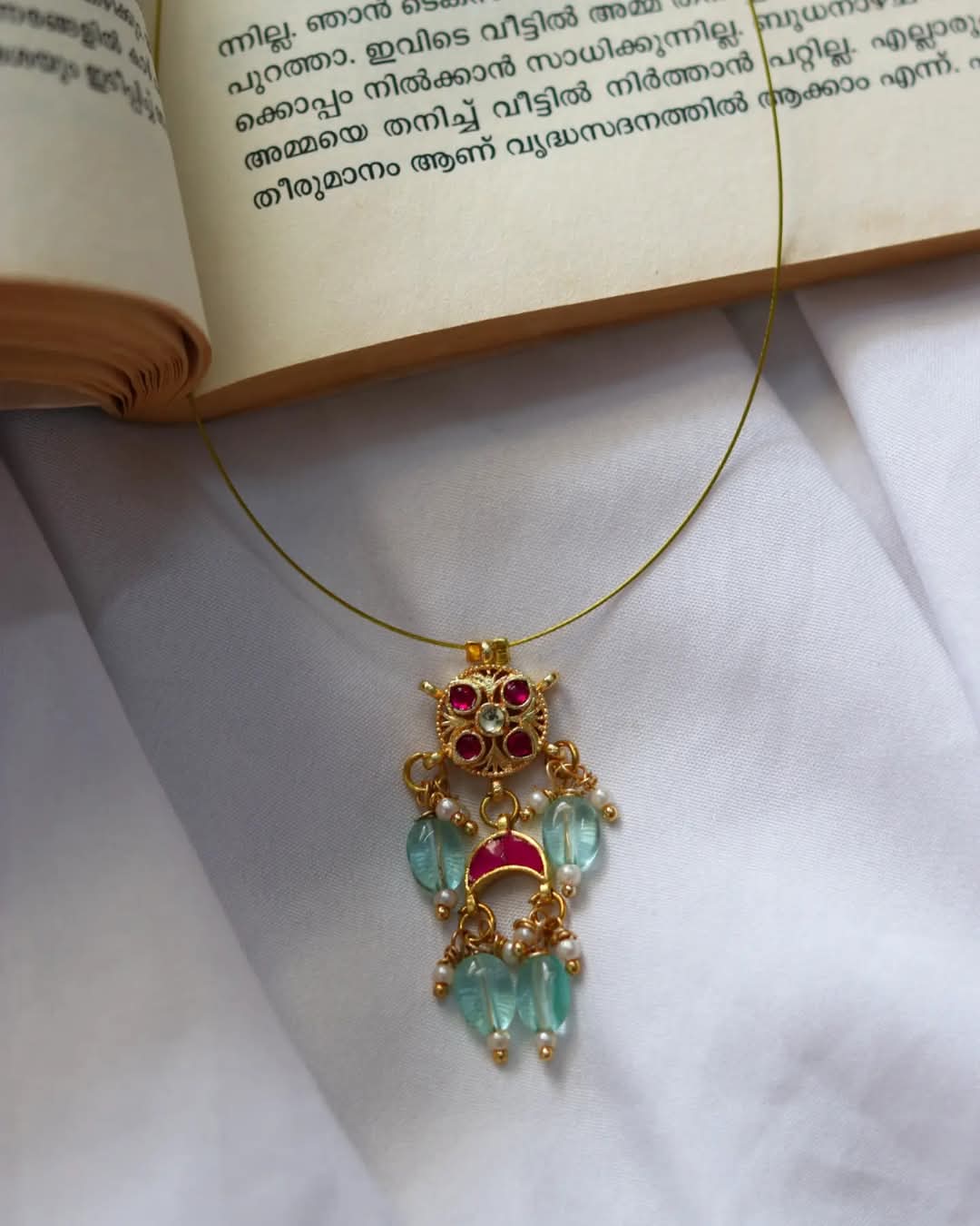 Jadau Kundan Pendant With Inverted Moon Handmade Necklace