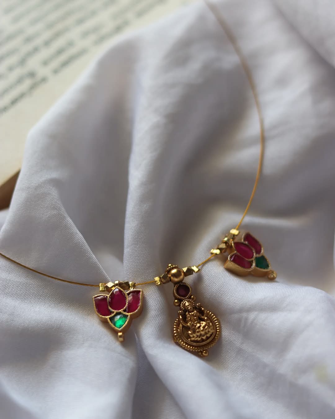 Jadau Kundan Double Lotus With Lakshmi Coin In Centre Handmade Necklace