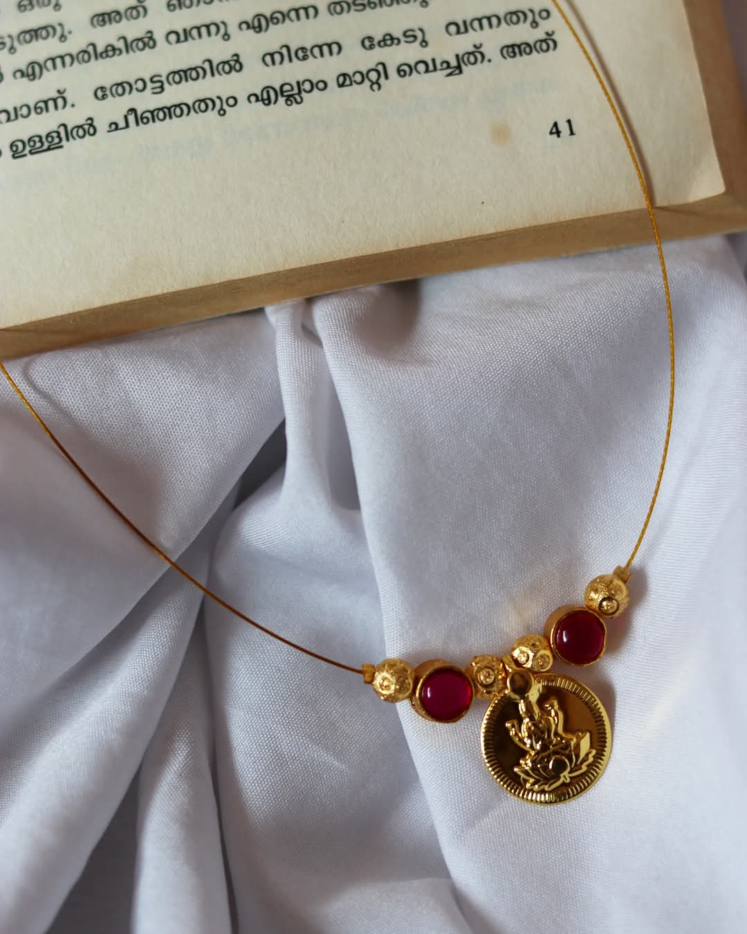 Lakshmi Coin With Kemp Round Handmade Necklace