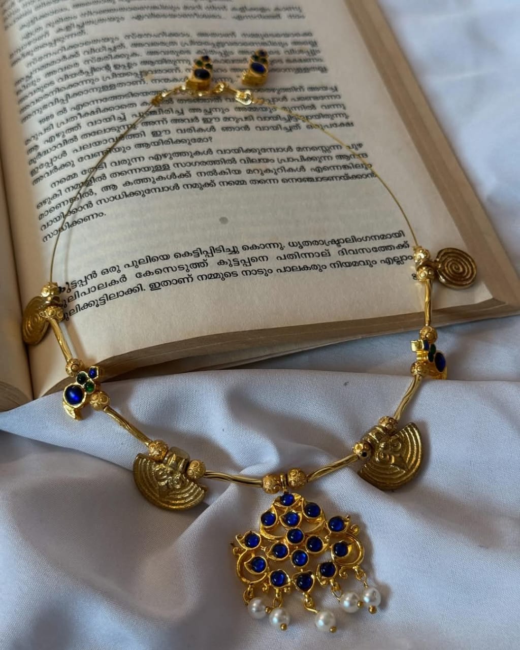 Blue Kemp Flower Pendants With Brass Charms Handmade Necklace With Earrings