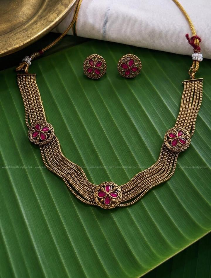 Premium quality layer chain short necklace with earrings Product code: NGN0238