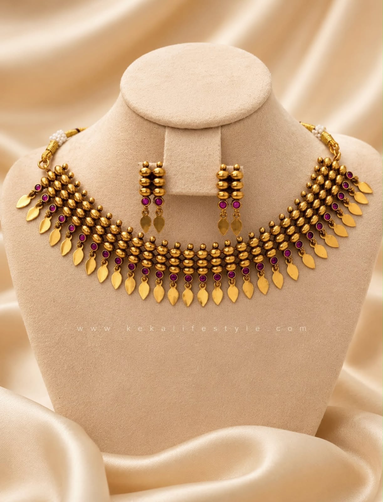 NGN0267 - Bubble beads and ilakkathali necklace with earrings