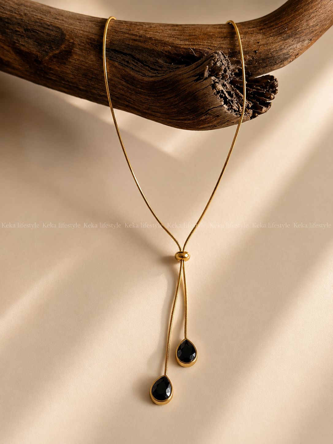 Anti tarnish premium quality daily wear chain.Product code: NA0024