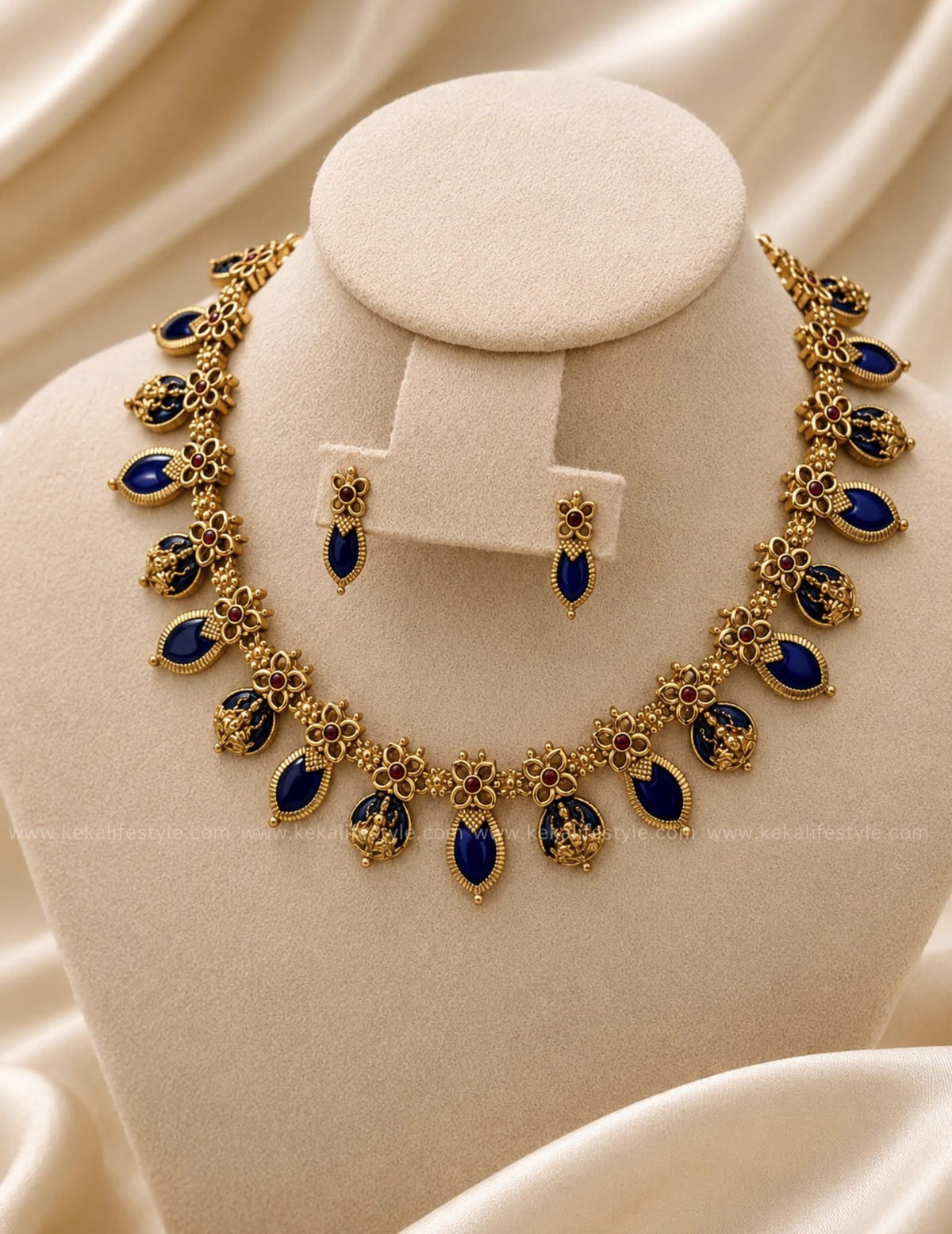 NGN0281 - Blue palakka necklace with earrings