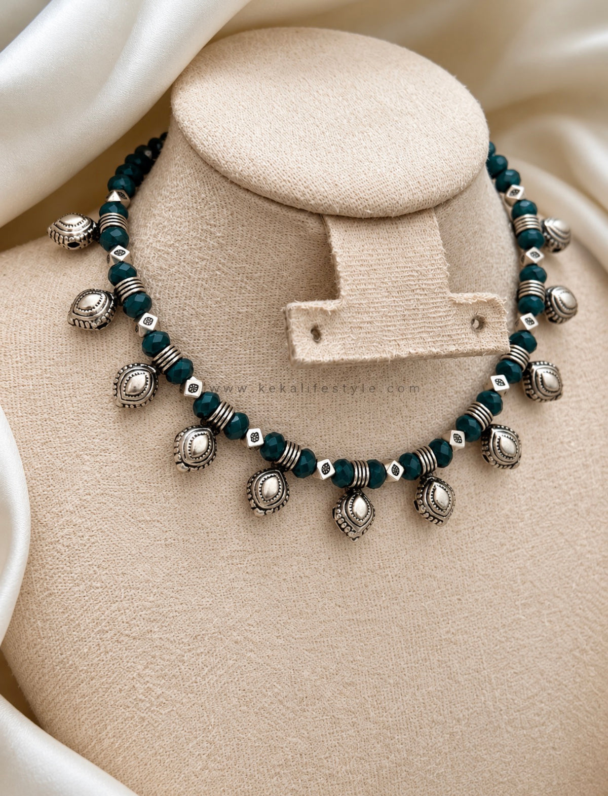 NH0307 - Kolhapuri beads with glass beads necklace