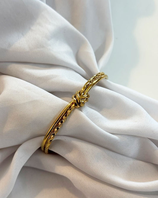 Plain And Spiral Knot Adjustable Bracelet