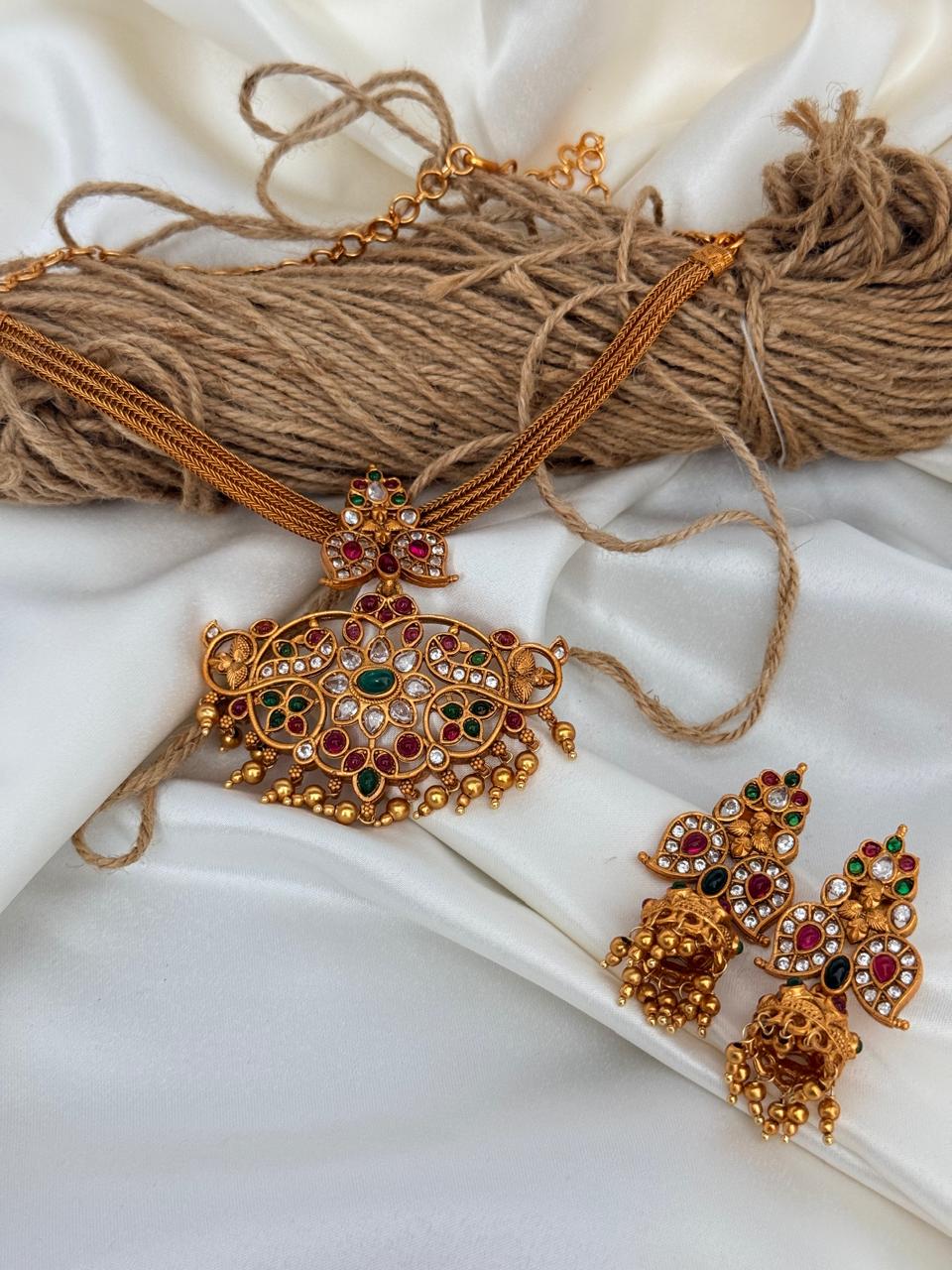 Multicolor Stones Pendants In Chain Choker With Earrings