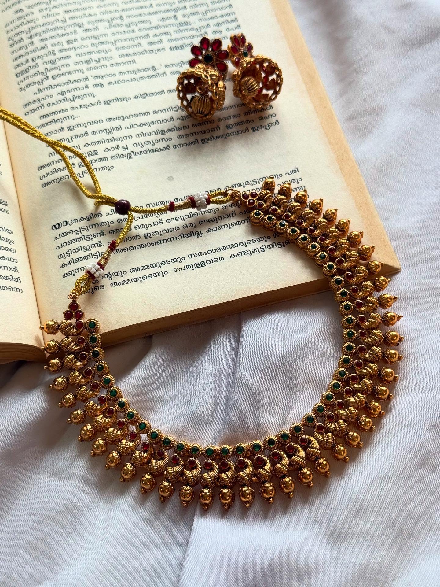 Multicolor Necklace With Earrings