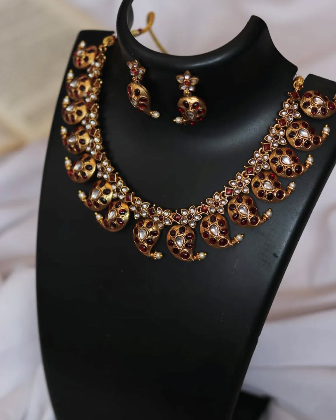 Pink And White Mango Necklace With Earrings