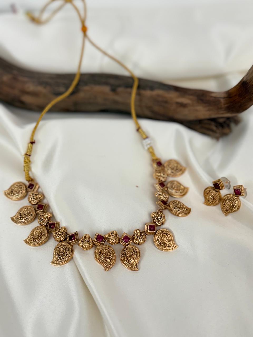 Pink Mango Necklace With Earrings