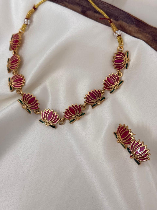 Pink Lotus Plain Necklace With Earrings