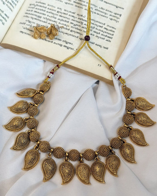 Golden Mango Necklace With Earrings