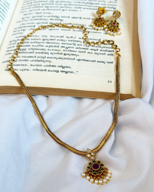 Single  Multi Color  Pendant In Chain Necklace  Necklace With Earrings