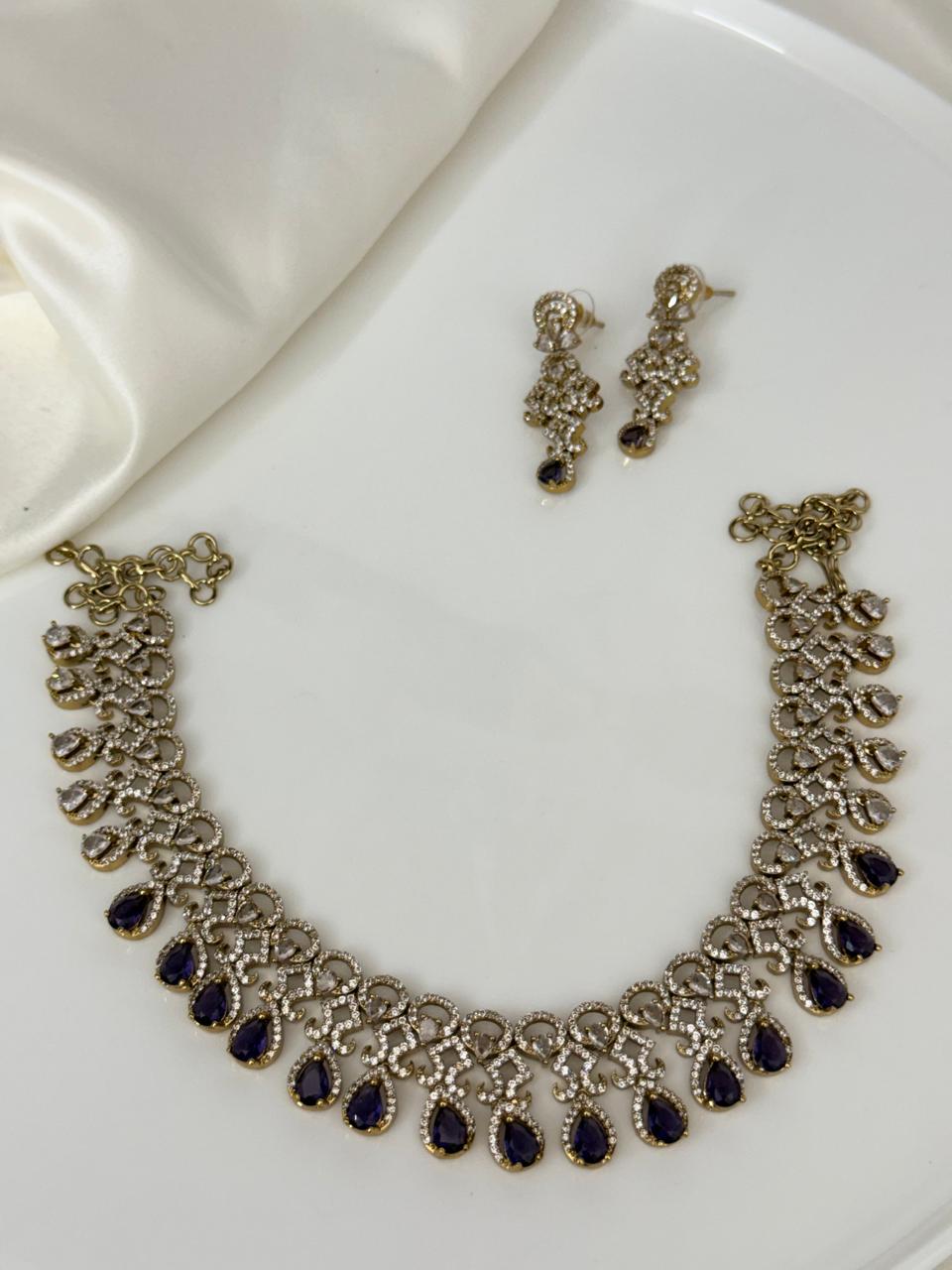 Ad Stone Heavy Party Necklace With Earrings