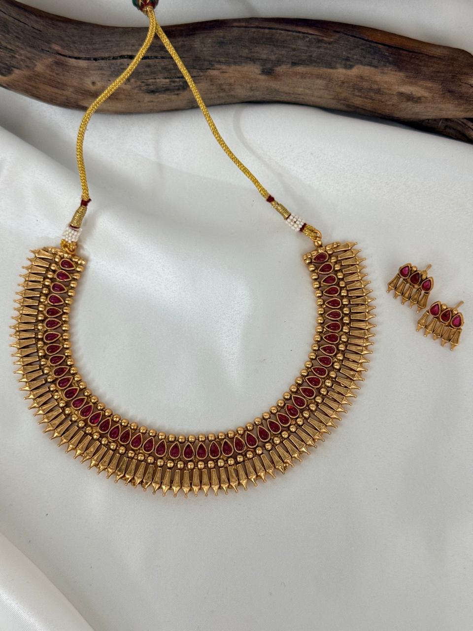Ruby Mullamott Necklace With Earrings