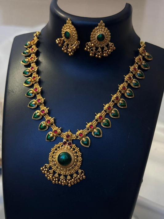 Green Enamelled Heart Necklace Necklace With Earrings