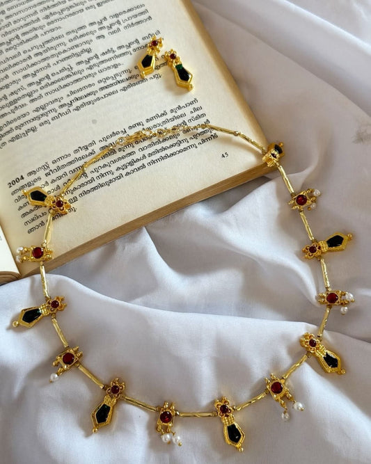 Kemp Nagapadam Pendants Handmade Necklace With Earrings