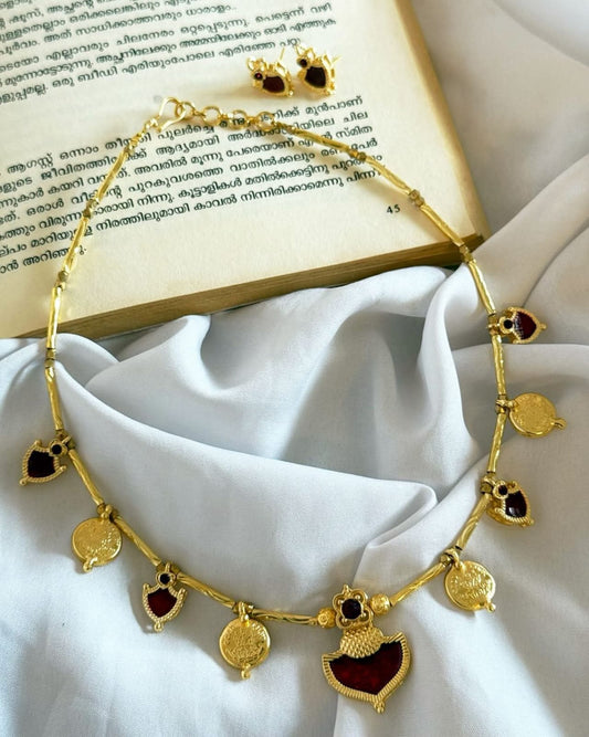 Palakka Pendants With Lakshmi Coins Handmade Necklace With Earrings
