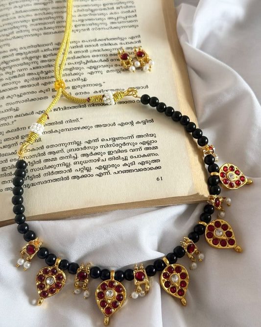 Kemp Charms With Black Beads Handmade Necklace With Earrings