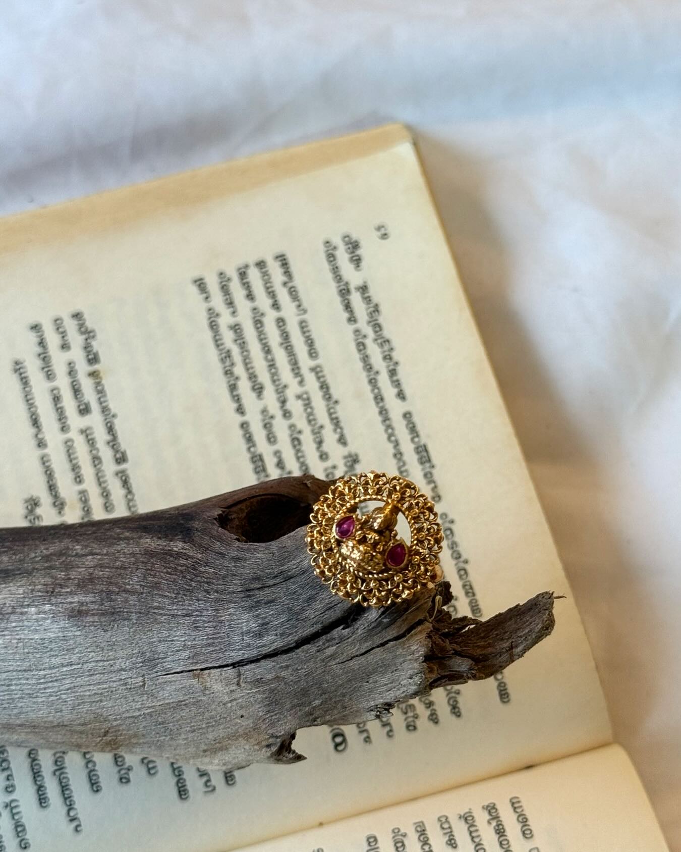 Premium Qualitylakshmi Motif With Ruby Stones Gold Ring