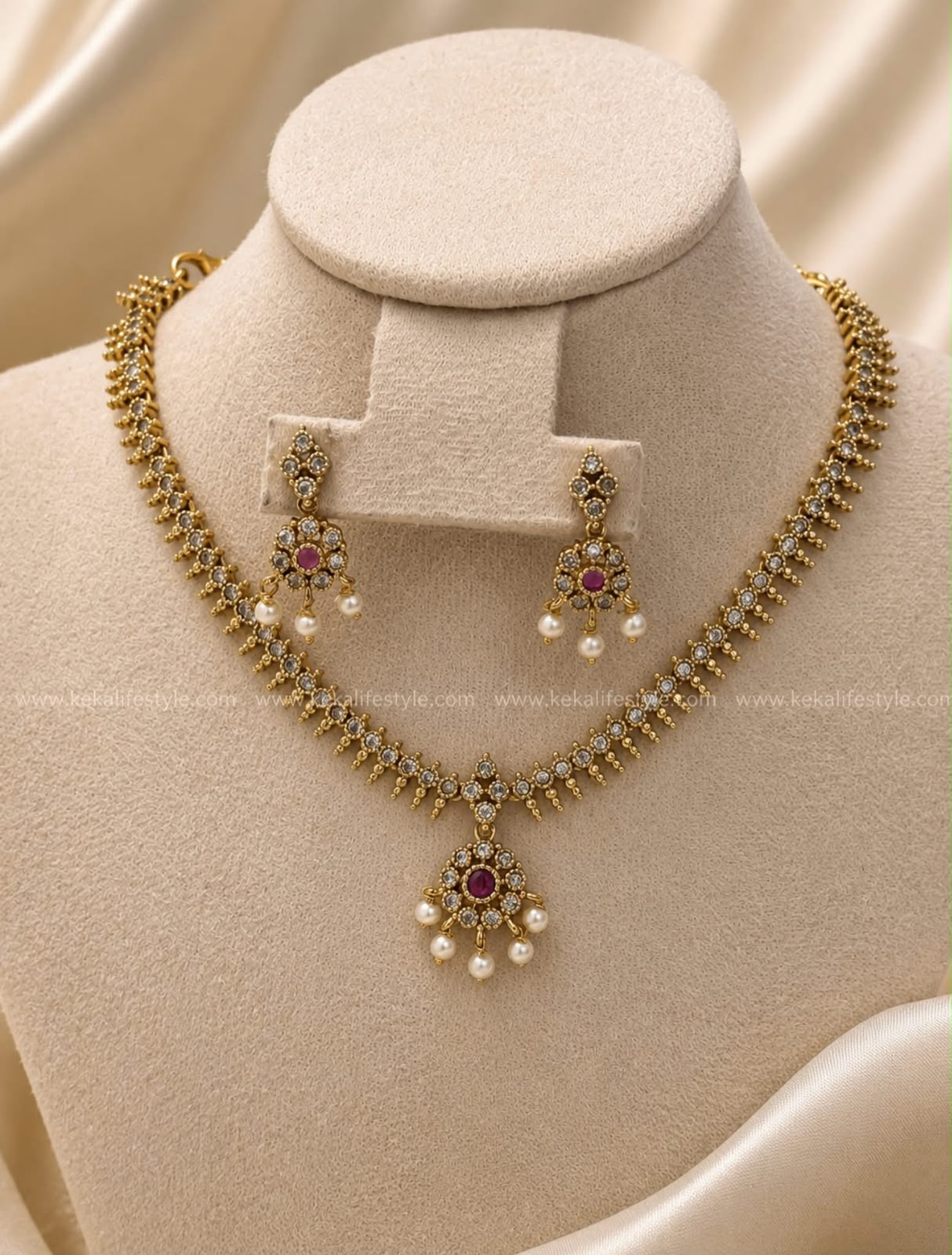 NGN0284 - Stone attigai with earrings