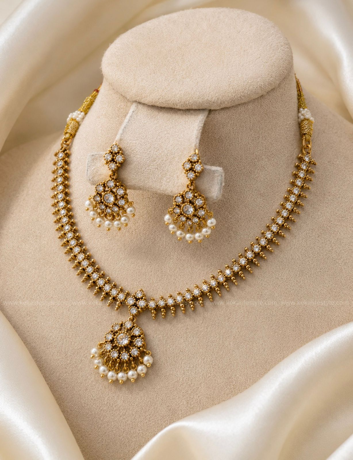 NGN0304 - AD stone attigai with earrings