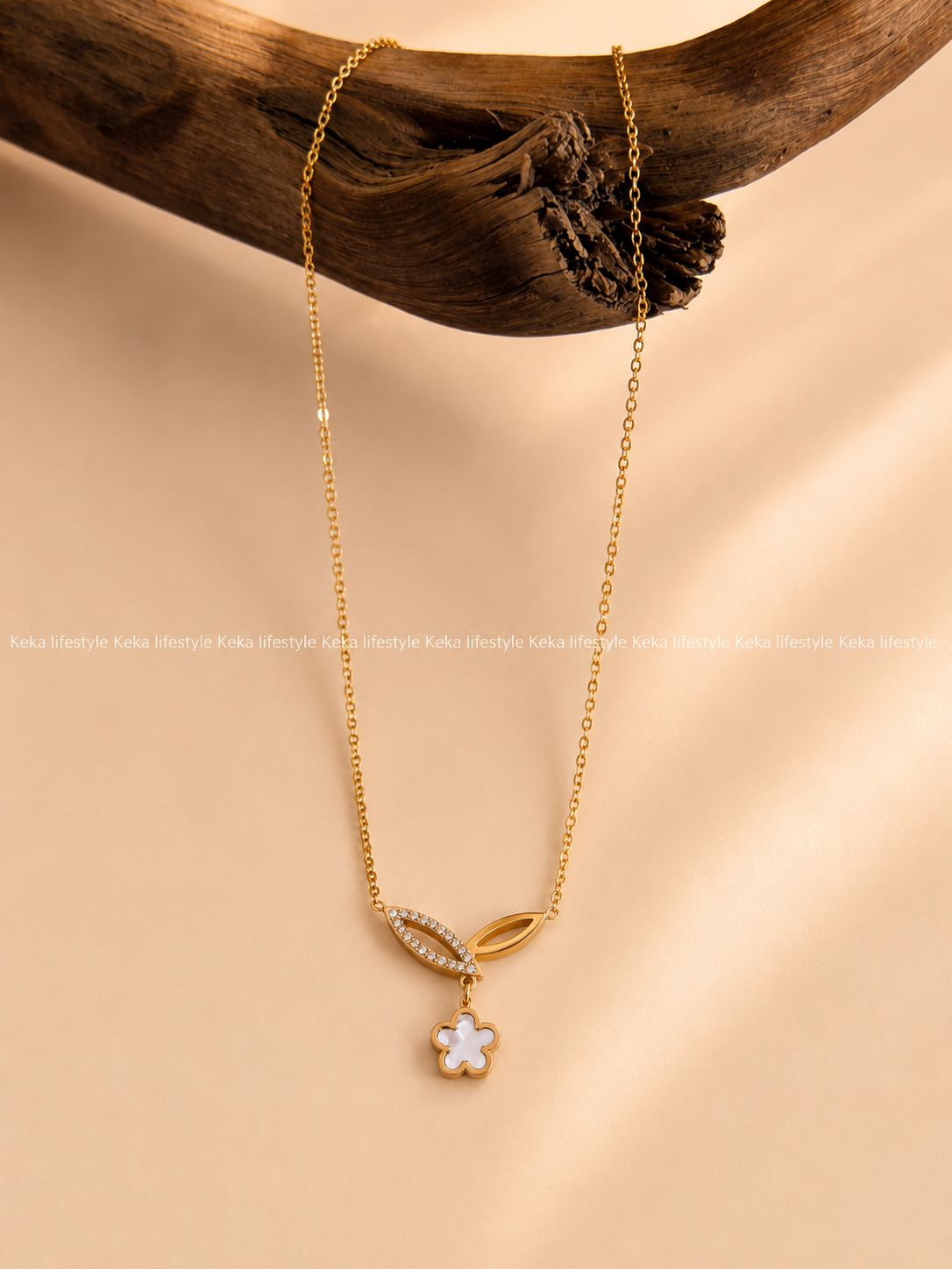 Anti tarnish premium quality daily wear chain. Product code: NA0028