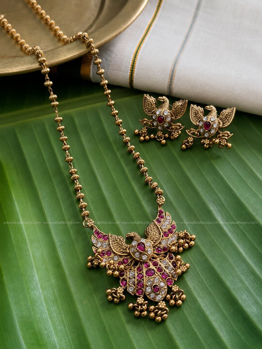 Garuda -ball haaram with earrings
