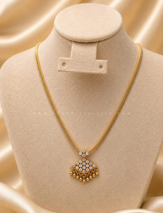 GPN0018 - White stone pendant with chain