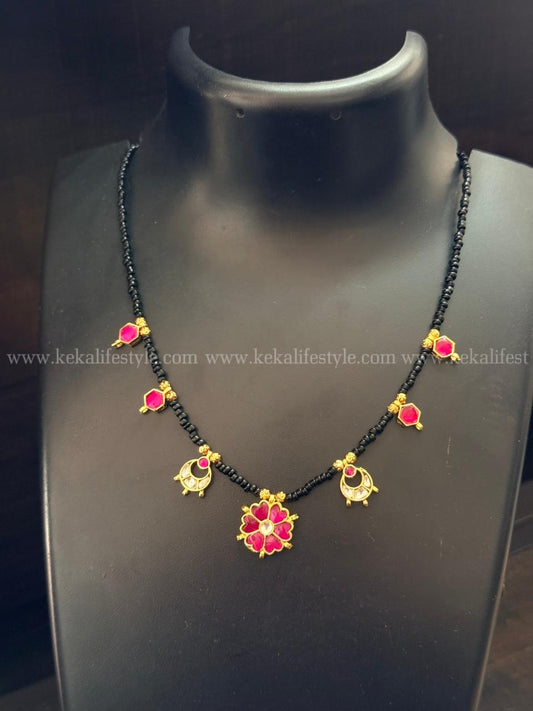 Jadau kundan pendant necklace