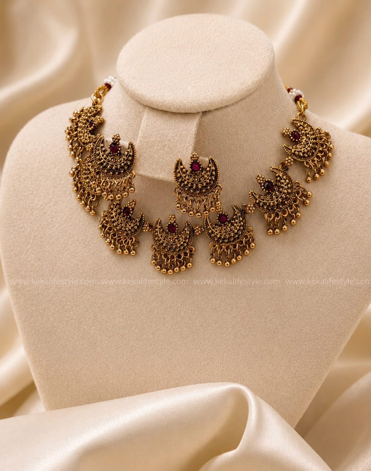 NGN0283 - Moon necklace with earrings