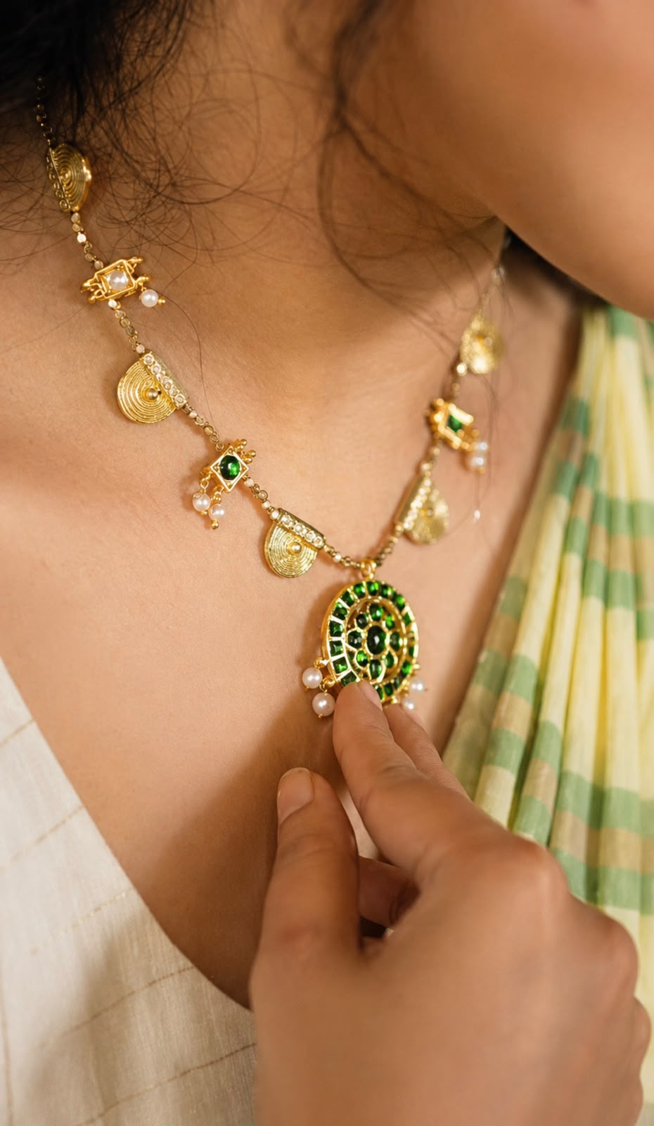 NH0303 - Green kemp traditional necklace with earrings