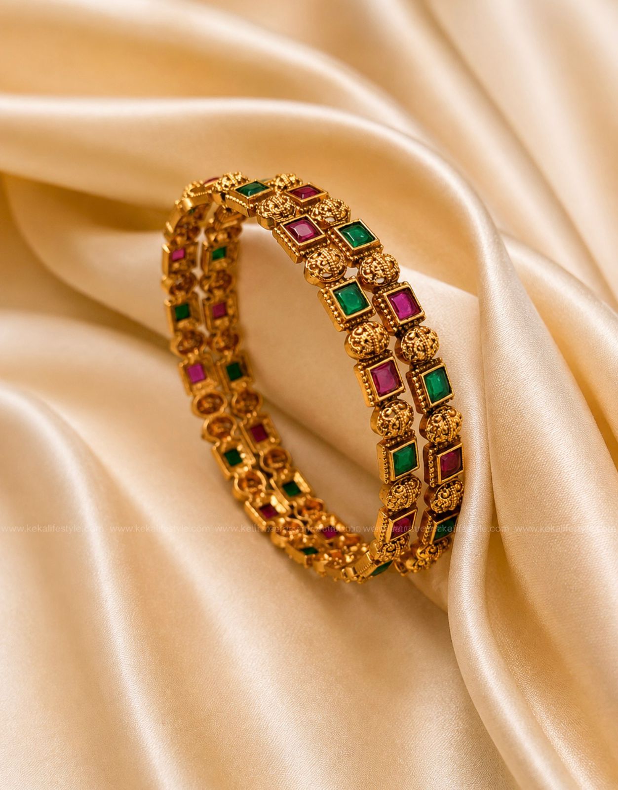 BG0038 - Multi colour premium quality bangles (price per piece)