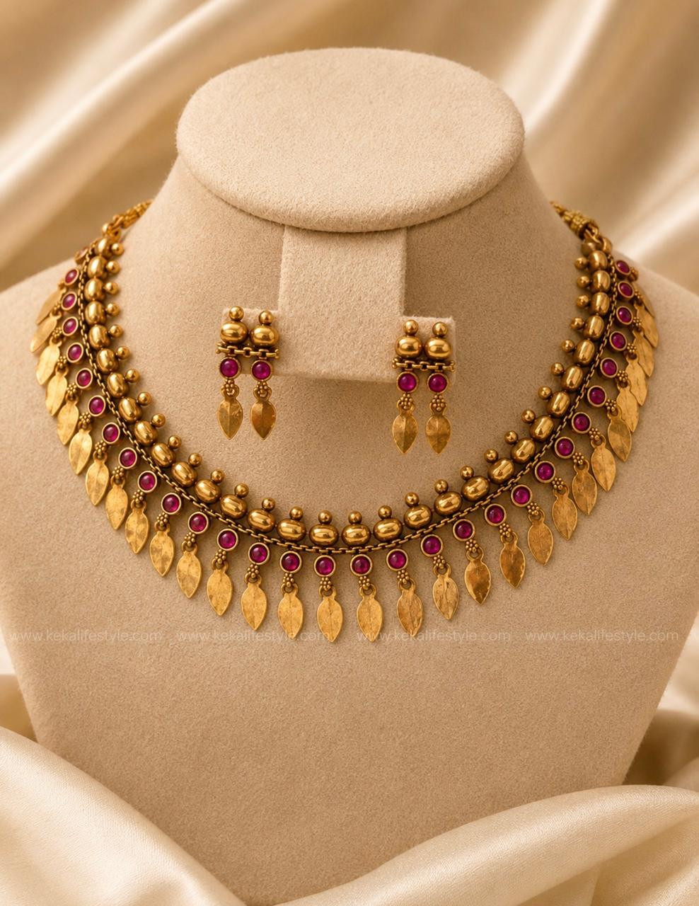 NGN0296 - Ilakkathali with pink stone