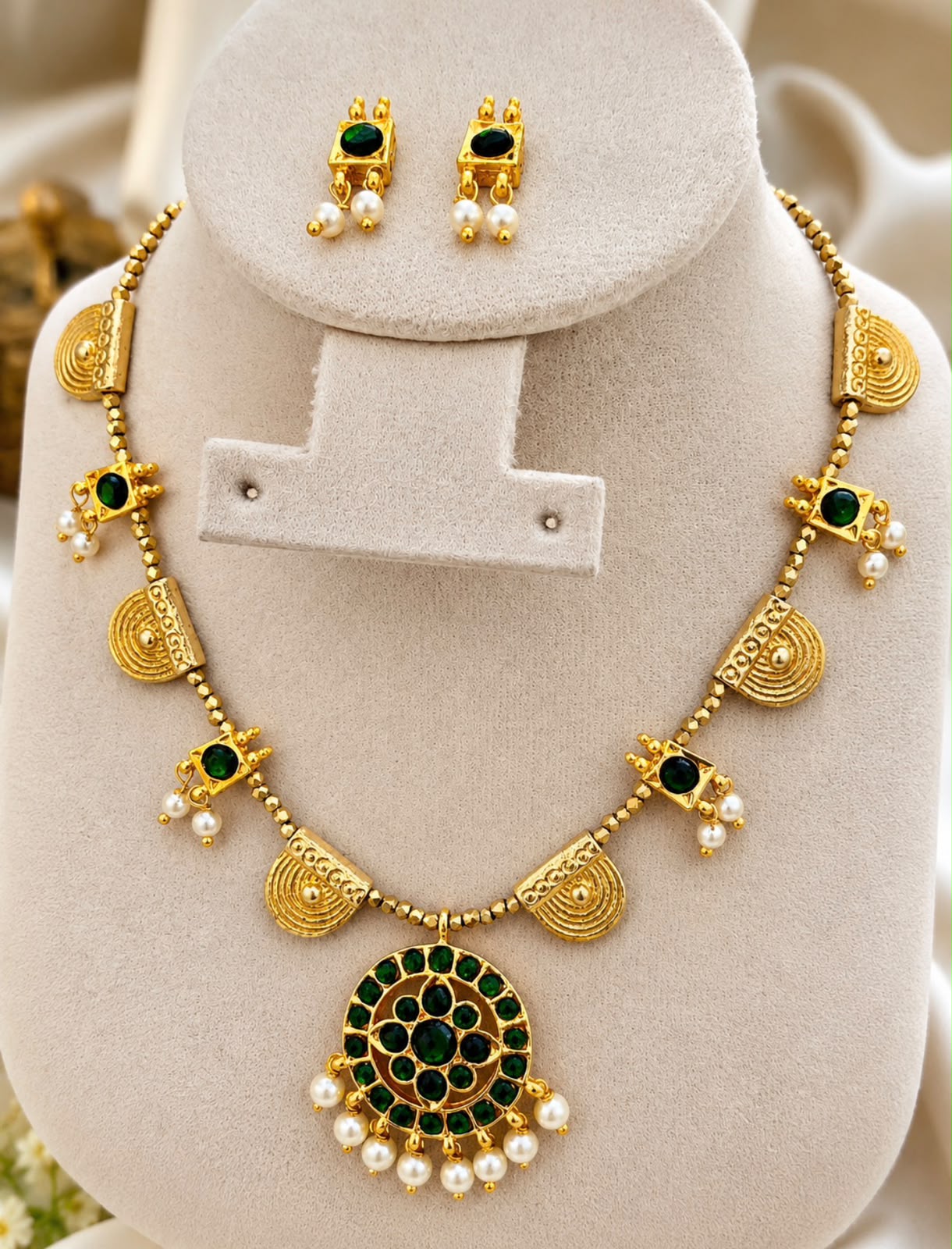 NH0303 - Green kemp traditional necklace with earrings
